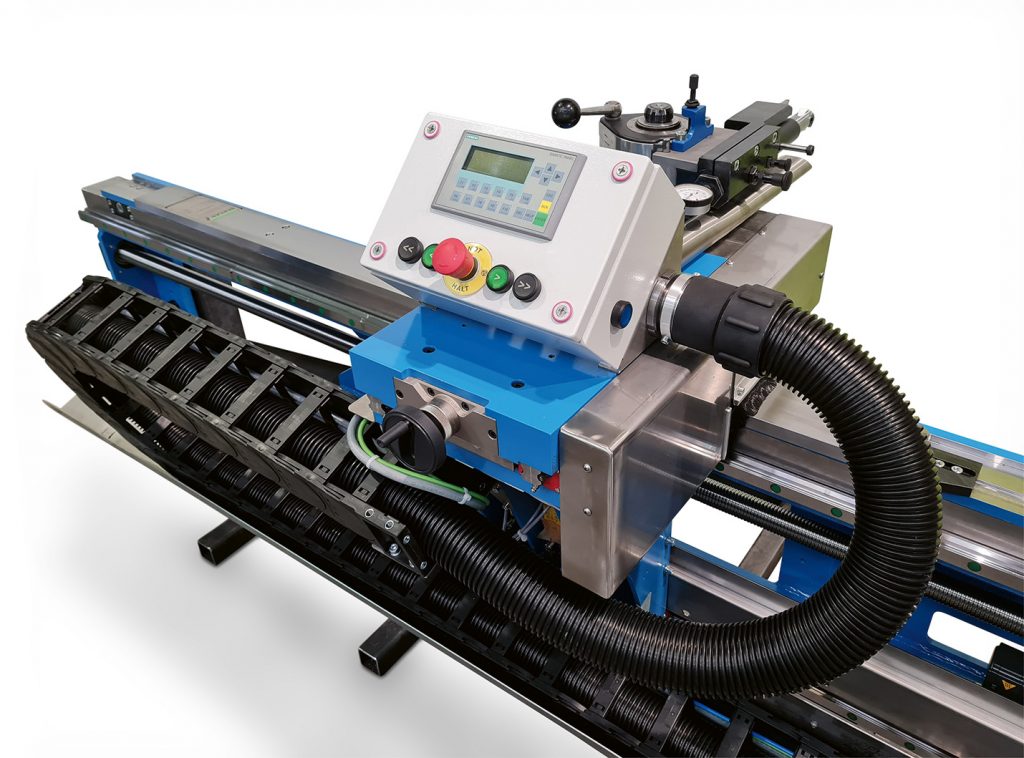Paper roll turning machine
